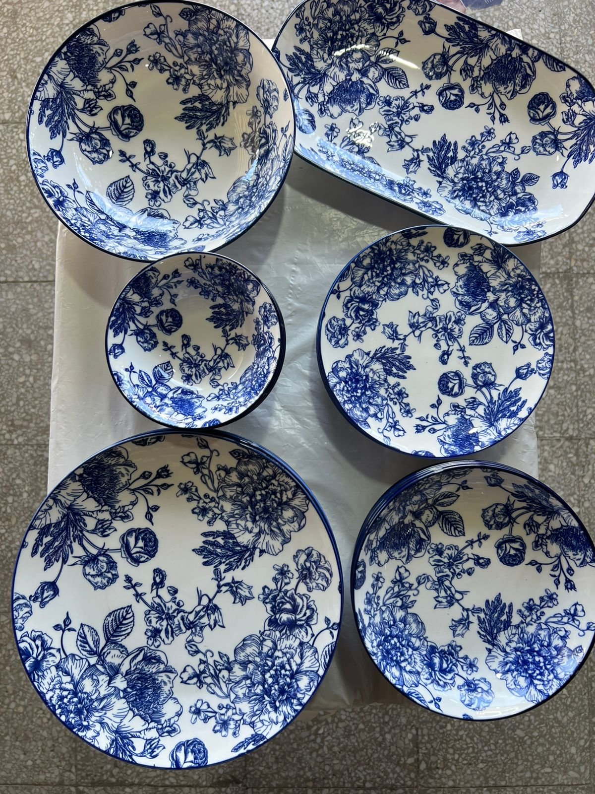 26pc Blue dinner set